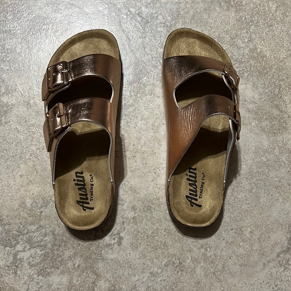Austin Trading Co Suede Sandals Women Size 8